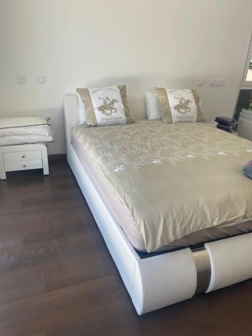 Brand New Villa With Fully Intergrated Air Conditioning & Private Pool, Overlooking Forest Sardan Экстерьер фото
