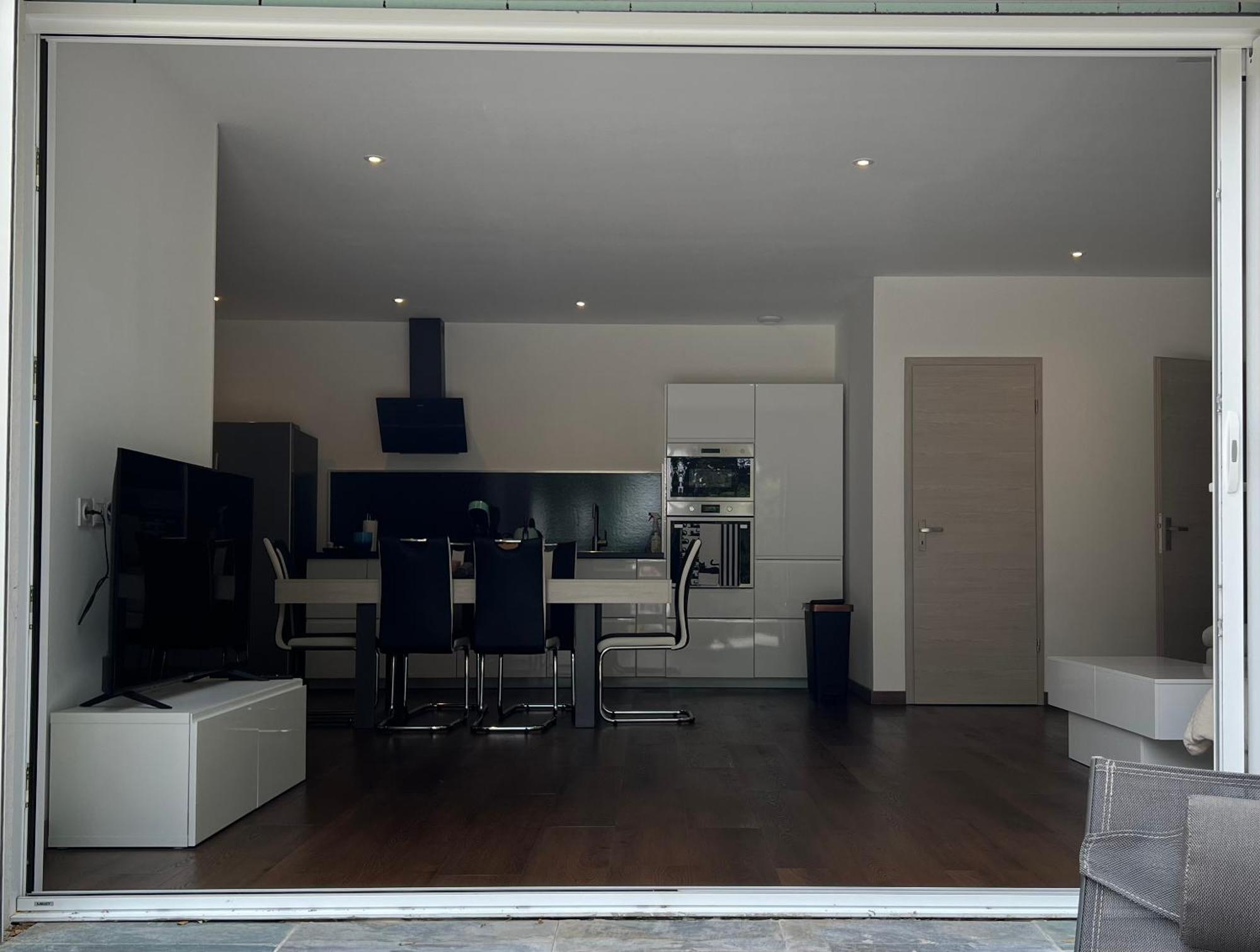 Brand New Villa With Fully Intergrated Air Conditioning & Private Pool, Overlooking Forest Sardan Экстерьер фото